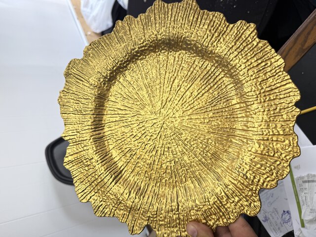 Reef charger Dark Gold 