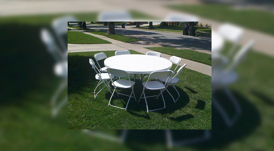 Rental of tables online and chairs near me