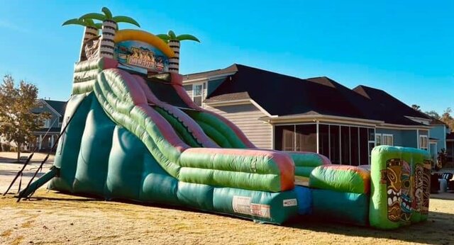 20ft Tiki Island Wet or Dry Slide