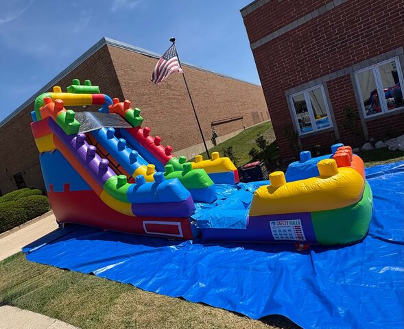 18' Block Slide with Pool 