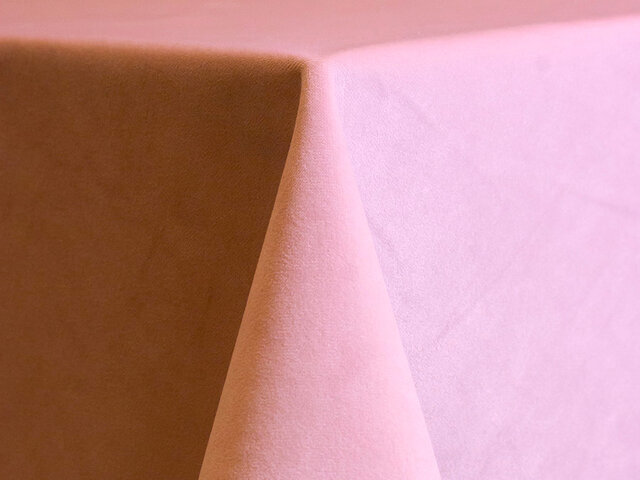 Linen - Pink Velvet 132in Round Tablecloth