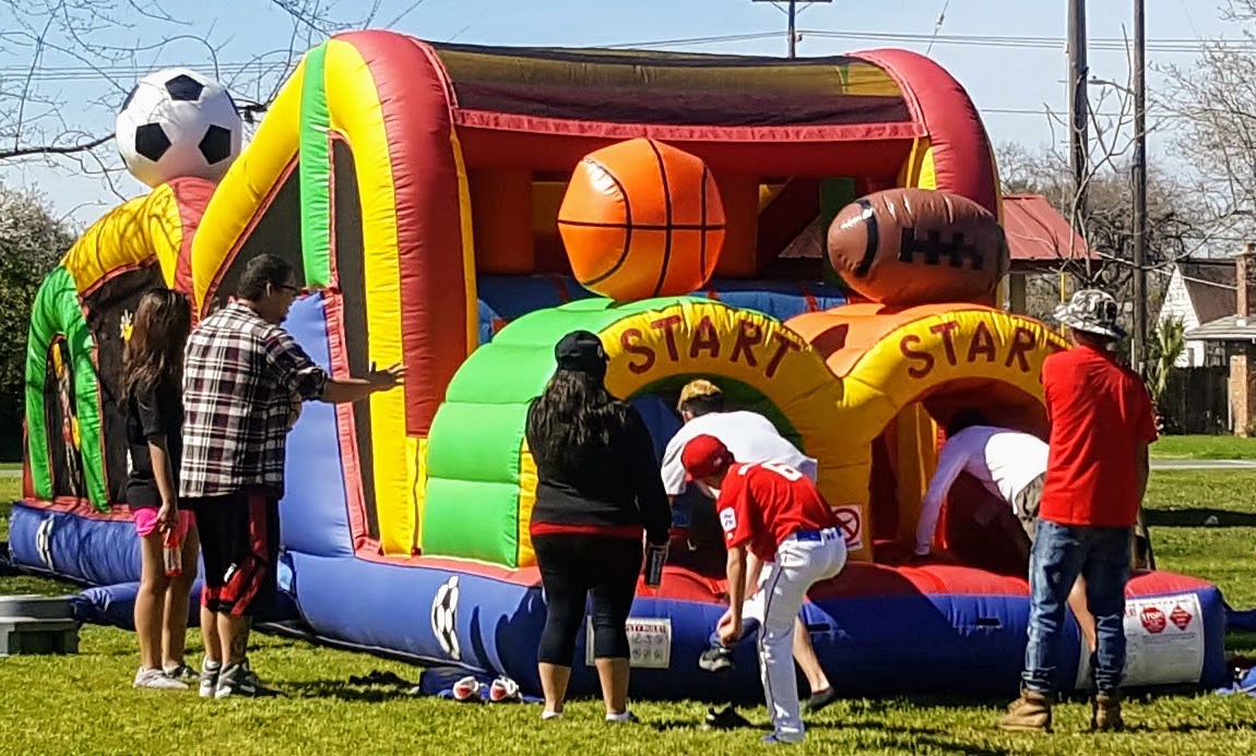 Top Fall Birthday Party Ideas with Bounce Houses Top Fall Birthday Party Ideas with Bounce Houses