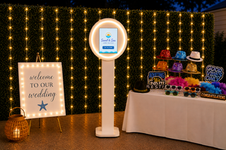 Digital Photo Booth ✨
Digital Photos & Sharing