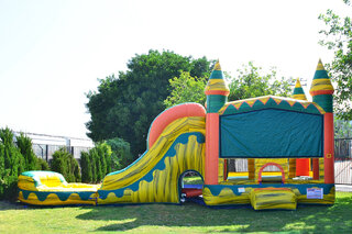 Santy's XL Bounce House & slide 