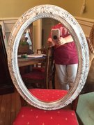 Oval Mirror w/ White Distressed Frame