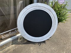 White Frame Round Chalkboard