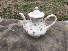 Vintage Floral Teapot, small flowers