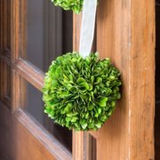 Boxwood Kissing Ball, medium