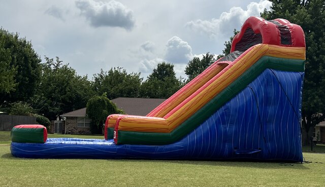 20’ rainbow wet slide