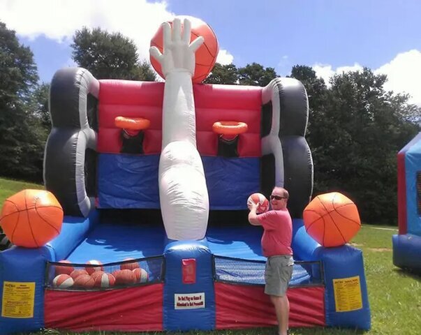 Basketball Huge Arm Game