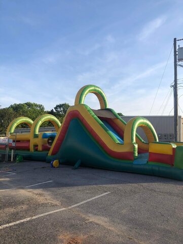 18 ft  obstacle course slide wet or dry