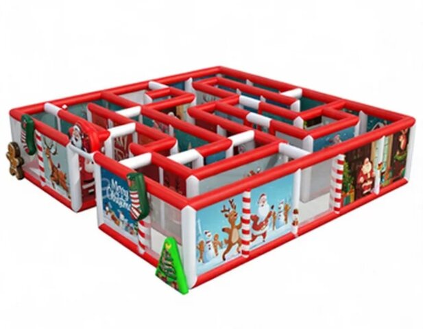 Giant Christmas Maze