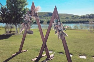 Mountain Peak Wooden Arch