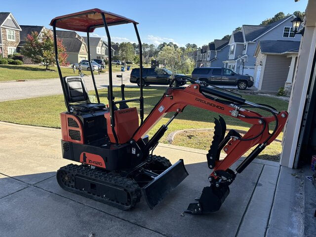 Mini Excavator Weekly Rental