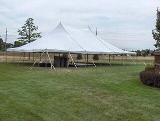 40x60 Pole Tent <p>(Seats 160-240 People)</p>  