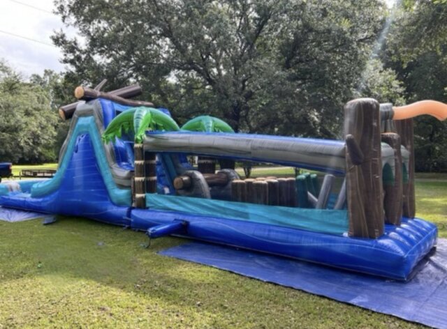 45' Tropical Island Run Obstacle With Slide Wet/Dry