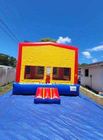 Classic Large Bounce House