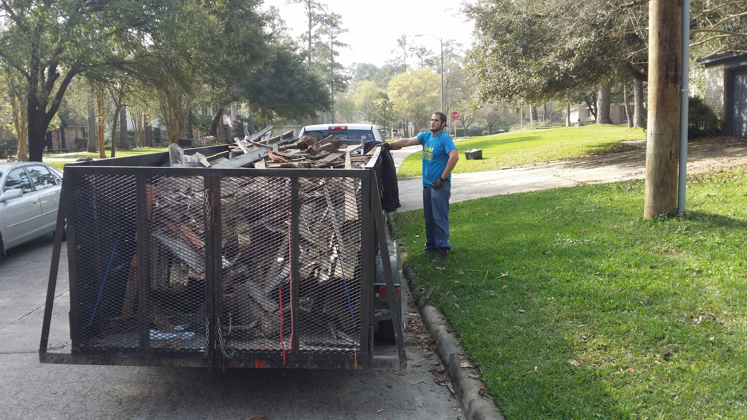 curbside fencing and pallet removal houston