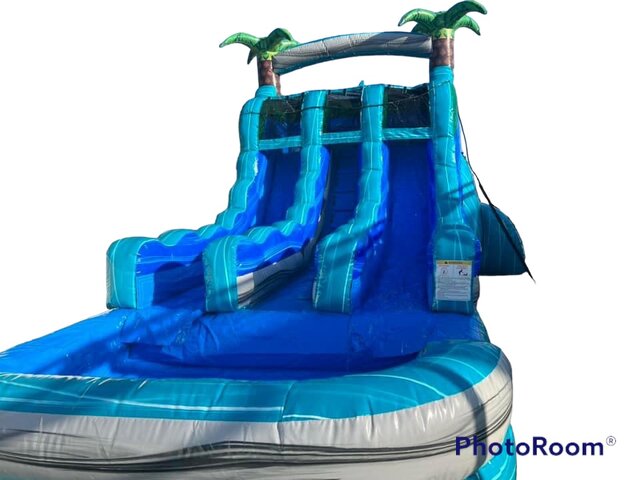 15’ dual lane Glacier waterslide