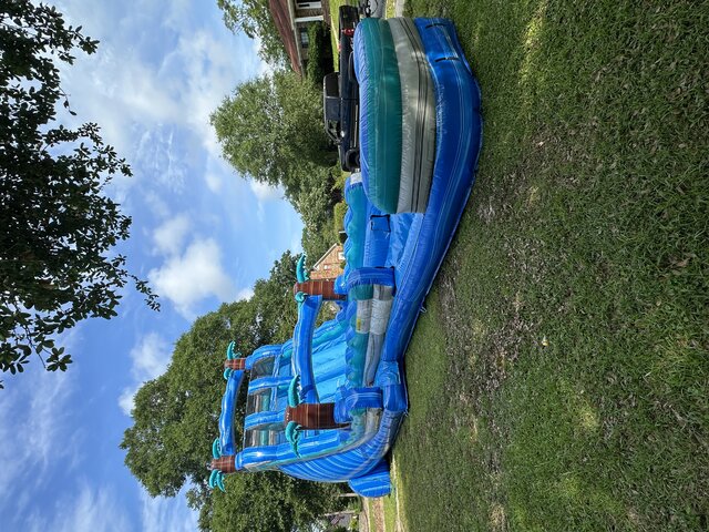 20’ Dual Lane Caymen Crush Waterslide