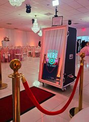 Huge Mirror Booths 3 Hours, Custom Layout Designs