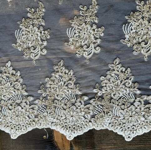 Camila Lace Overlay 80 x 80 Inch