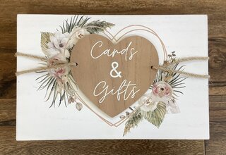 Cards & Gifts White Wood with Heart 10 x 6.5 Inch