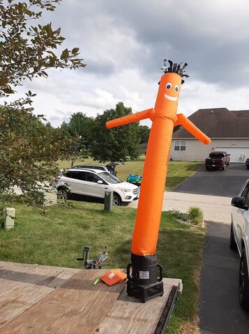 Whacky Wayne The 6ft Arm Flailing Inflatable Tube Man