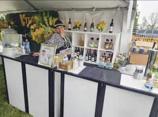 8ft Black/White Tuxedo Bar