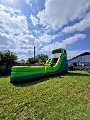Tropical Slide w/ pool