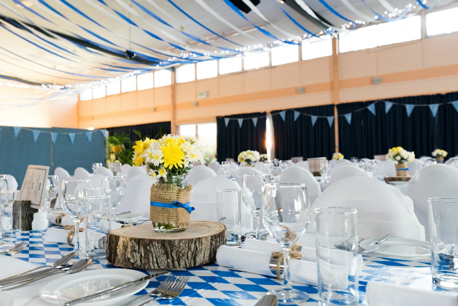Gold banquet table styling for a Grand Rapids reception