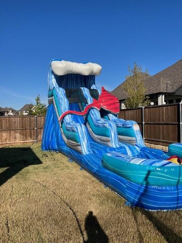 (#17) 15 FT Stingray Attack Water Slide