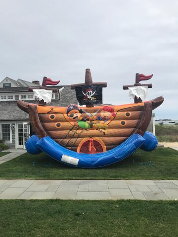 Rockin Pirates Revenge Inflatable