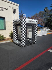 Cash Cube Black & White