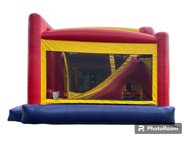 Bounce house obstacle course 