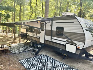 Timeless Traveler - 25'