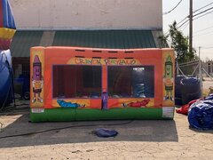 .Crayon Playland Water Slide