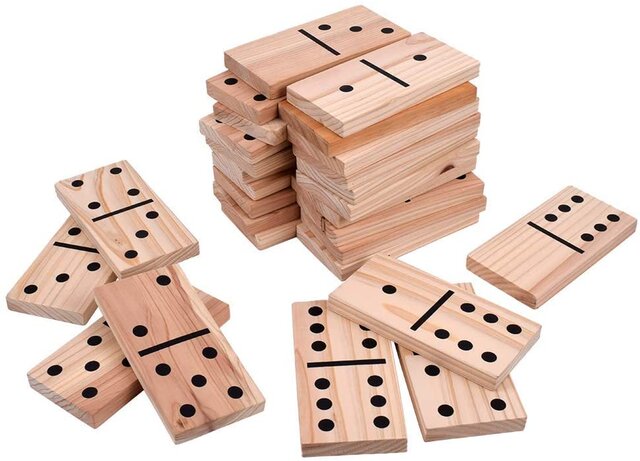 Medium Sized Yards Domino Set