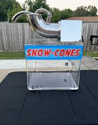 Snow cone machine