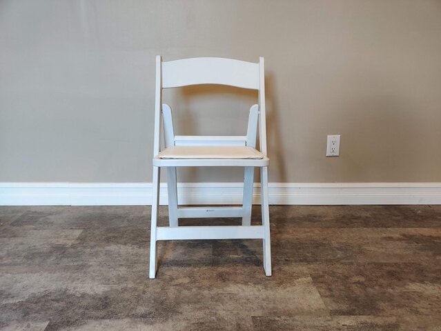 white-padded-chair