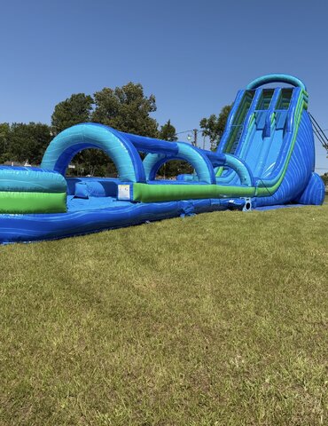 29' Aqua Bolt Giant Waterslide