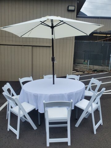 Set of 1 Cream White Umbrella Push Button Tilt Crank. 9.5'. 1 white tablecloths. 1 round table 60