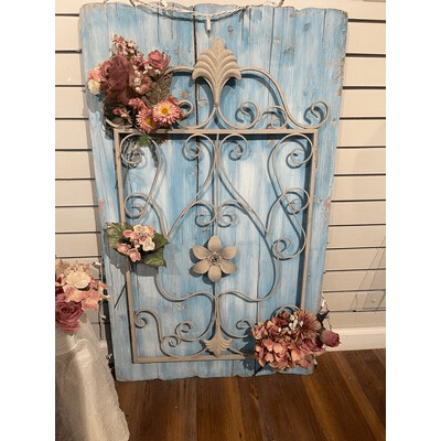 Rustic Gate Decor
