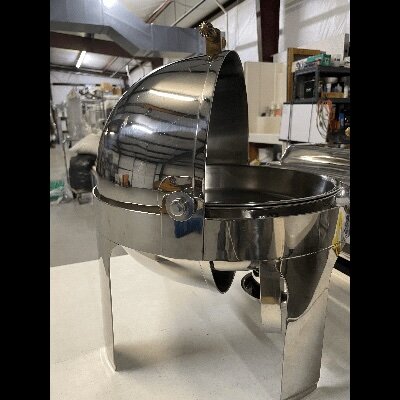 Round 6qt Roll Top Deluxe with Gold Trim