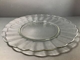 14' Round Glass Serving Tray
