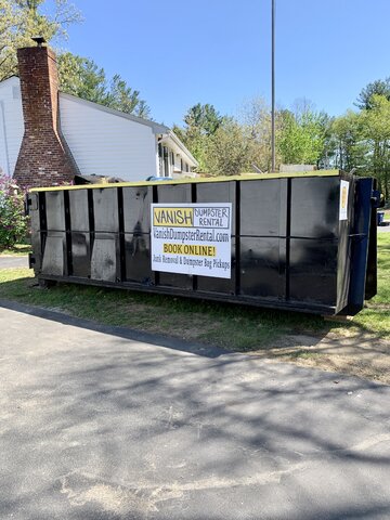 20 Yard Dumpster (1 ton of disposal weight included)