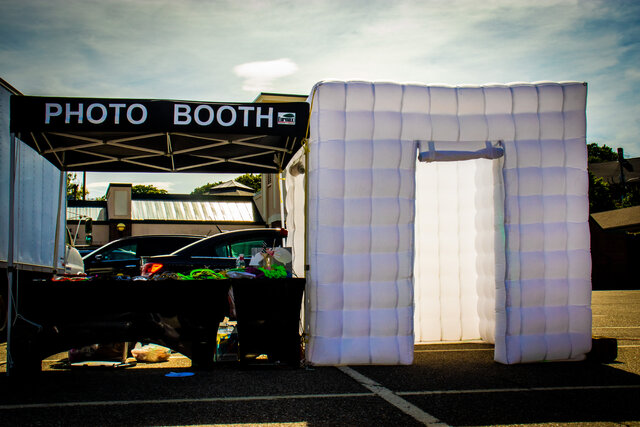 10+  Person Photo Booth