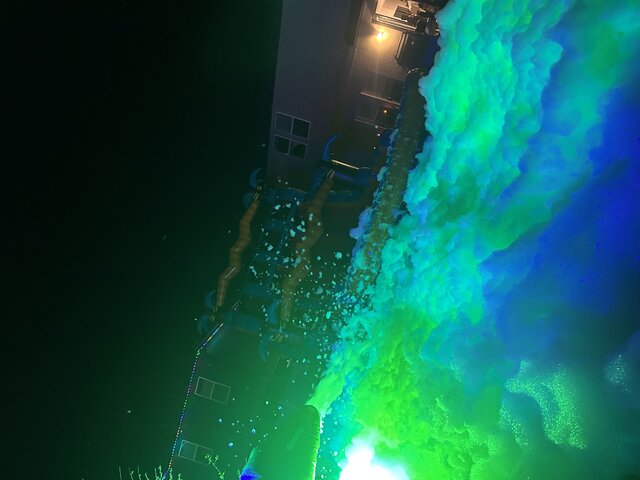 Glow-Foam-Party