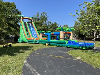 27’ Tropical Paradise Double Lane with Pool