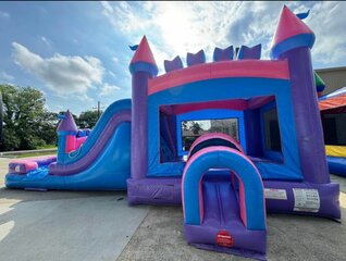 Pink Castle Inflatable Wet/Dry Combo with Inflated Pool